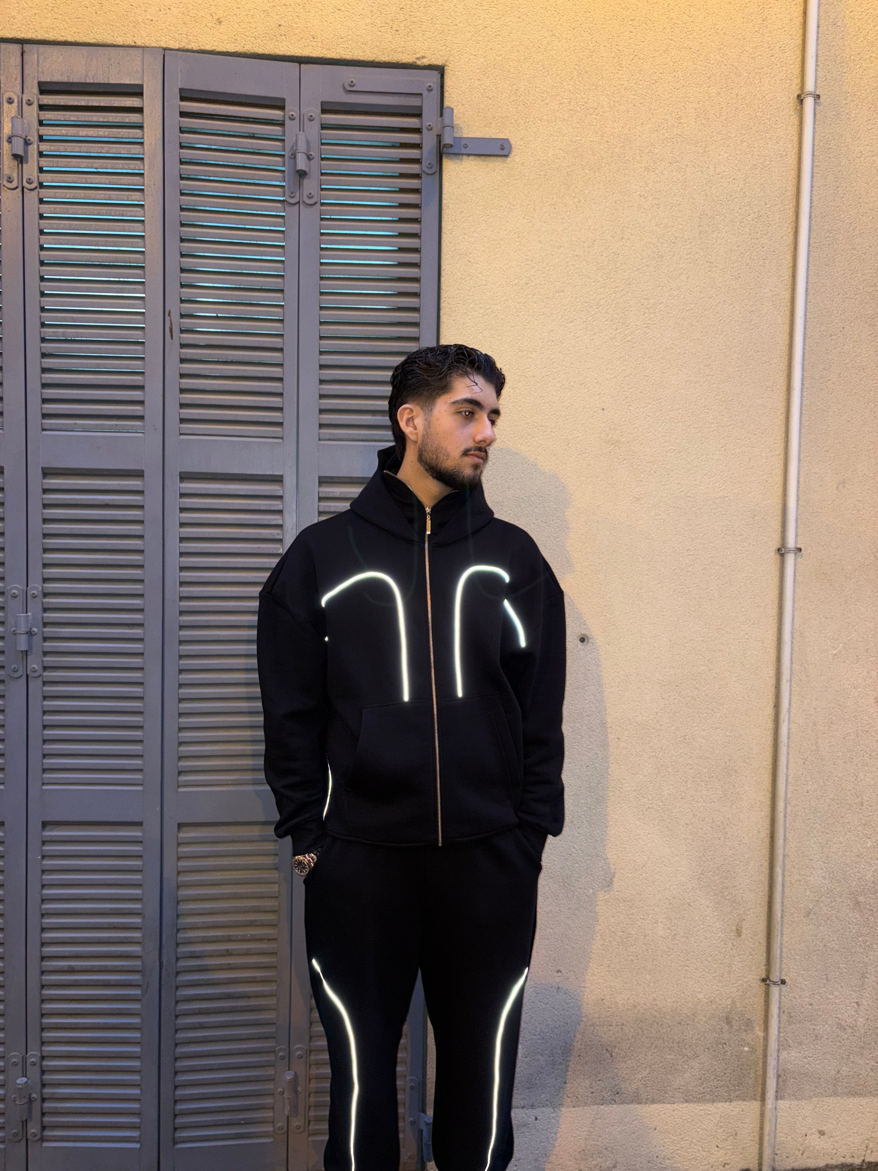 The Reflective Watan